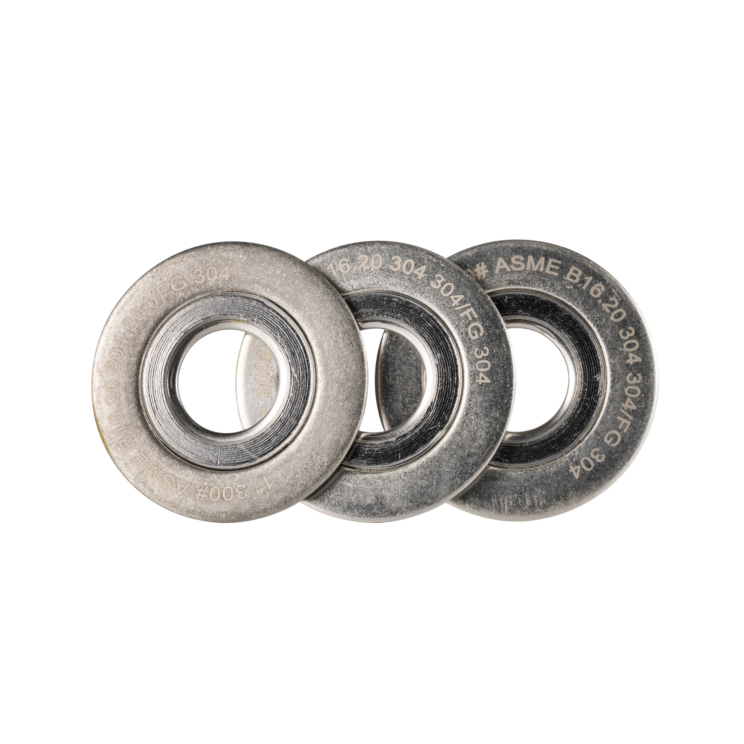 A metal spiral wound gasket compliant with ASME B16.20 standard, featuring inner and outer retaining rings, suitable for high-temperature and high-pressure sealing.